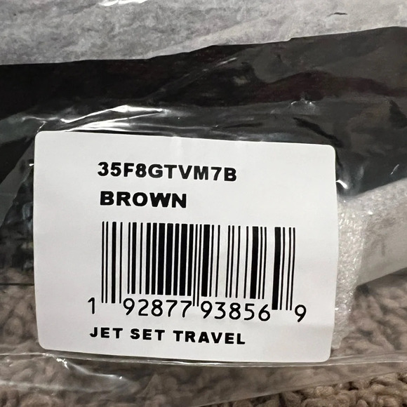 NWT Jet Set Travel Large Logo Messenger Bag - Picture 7 of 9